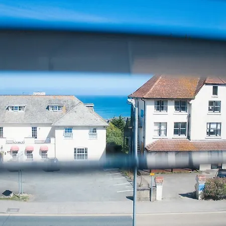 The Blue Door Frühstückspension New Quay